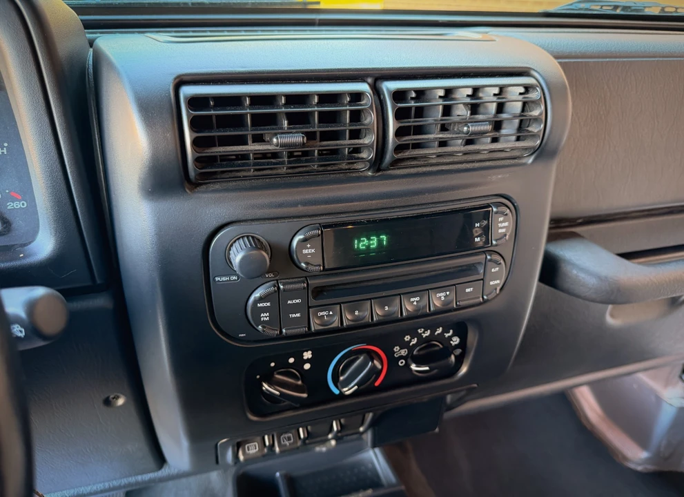 2005 Jeep TJ Wrangler - Image 21 of 21