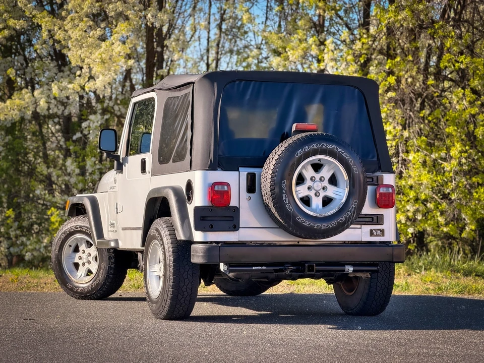 2005 Jeep TJ Wrangler - Image 12 of 21
