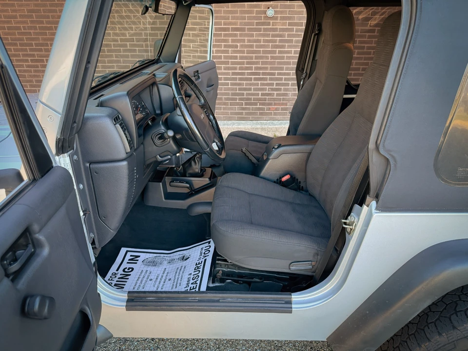 2005 Jeep TJ Wrangler - Image 16 of 21