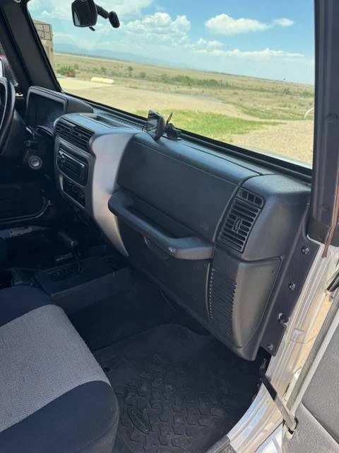 2005 Jeep TJ Wrangler - Image 6 of 9