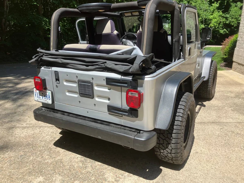 2005 Jeep TJ Wrangler - Image 5 of 19