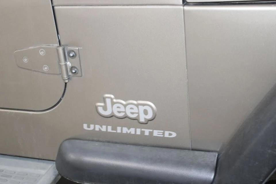 2005 Jeep TJ Wrangler - Image 13 of 20