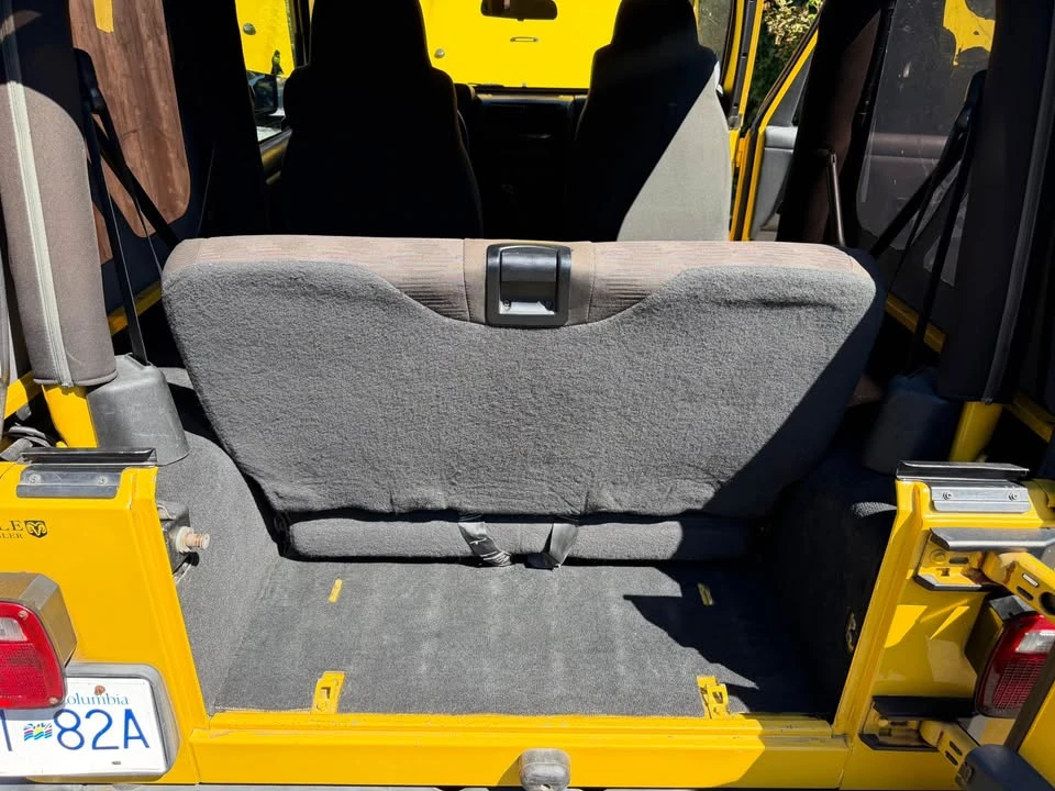 2005 Jeep TJ Wrangler - Image 18 of 19