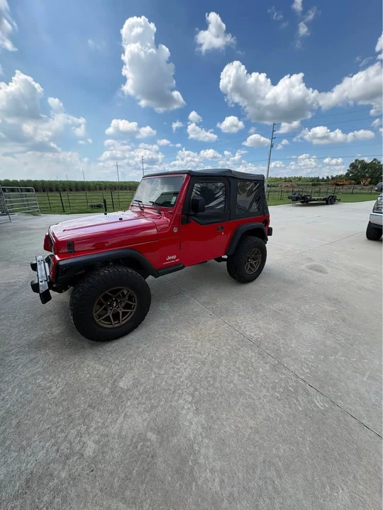 2005 Jeep TJ Wrangler - Image 11 of 17