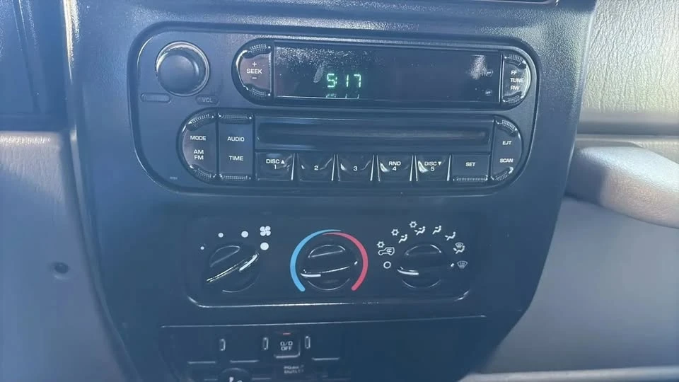 2005 Jeep TJ Wrangler - Image 16 of 20
