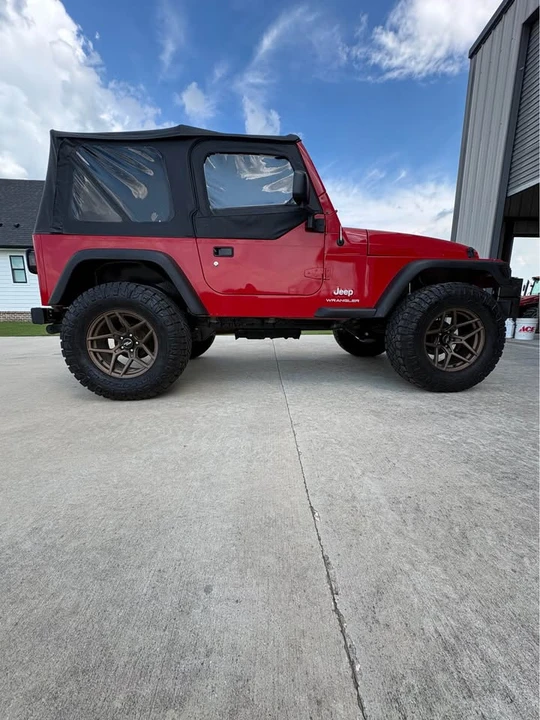2005 Jeep TJ Wrangler - Image 5 of 17