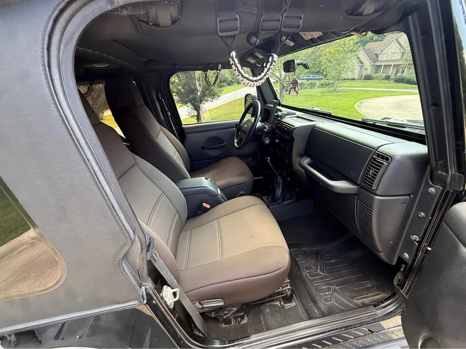 2005 Jeep TJ Wrangler - Image 17 of 20
