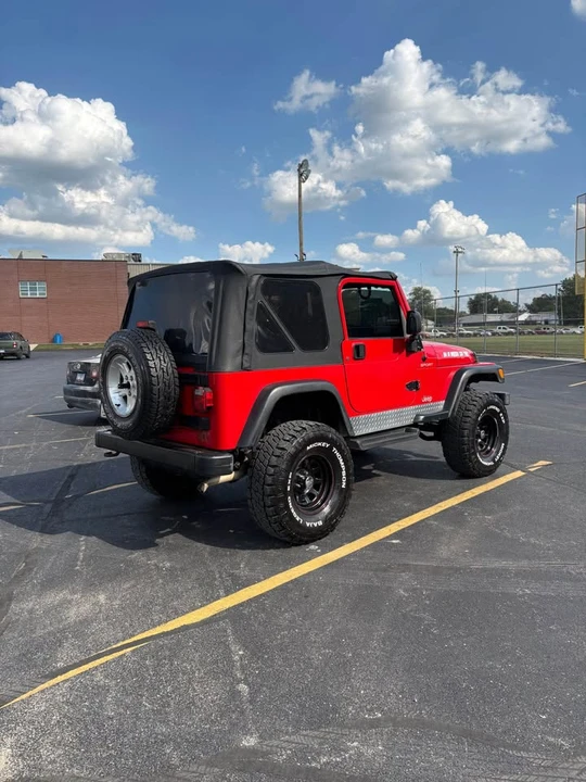2005 Jeep TJ Wrangler - Image 2 of 15