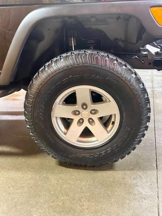 2005 Jeep TJ Wrangler - Image 6 of 9