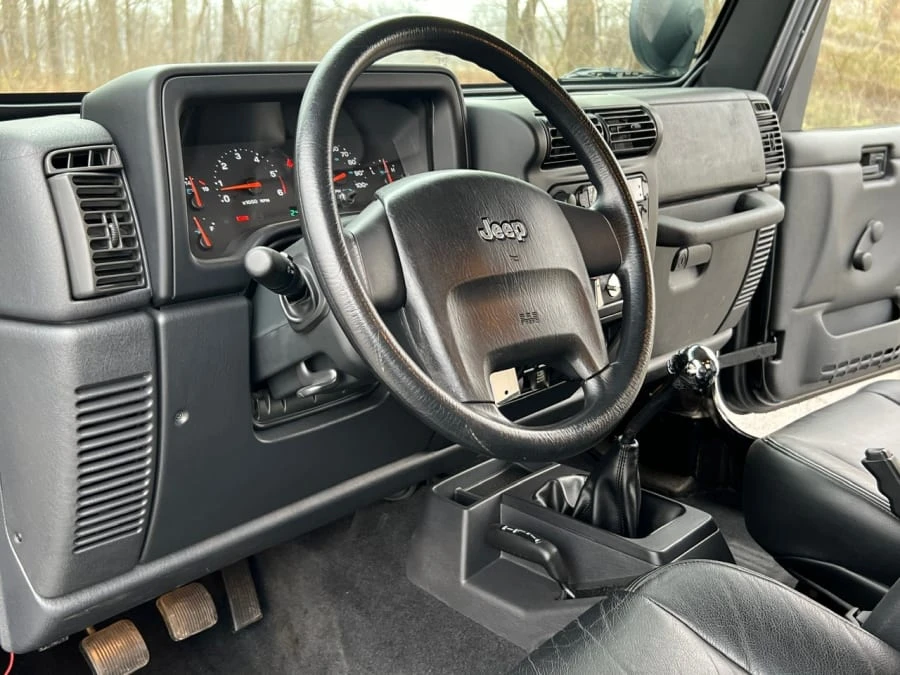2005 Jeep TJ Wrangler - Image 12 of 16