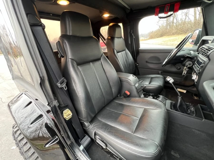 2005 Jeep TJ Wrangler - Image 14 of 16