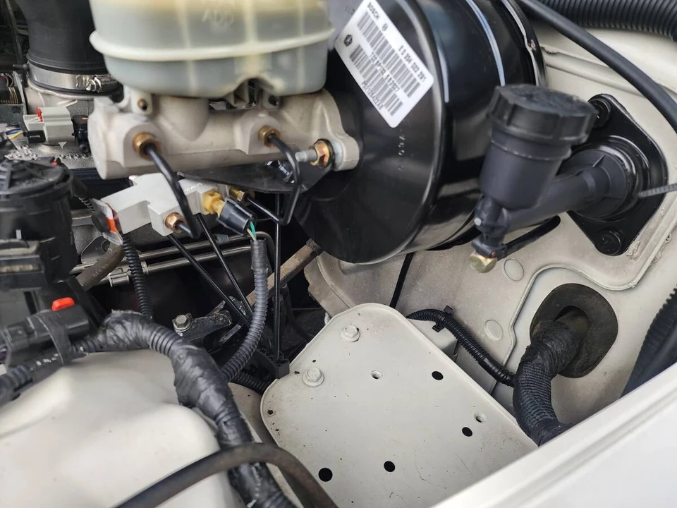 2005 Jeep TJ Wrangler - Image 10 of 23