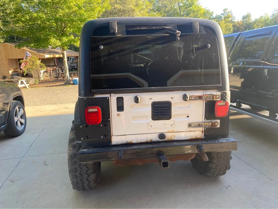 2005 Jeep TJ Wrangler - Image 5 of 13