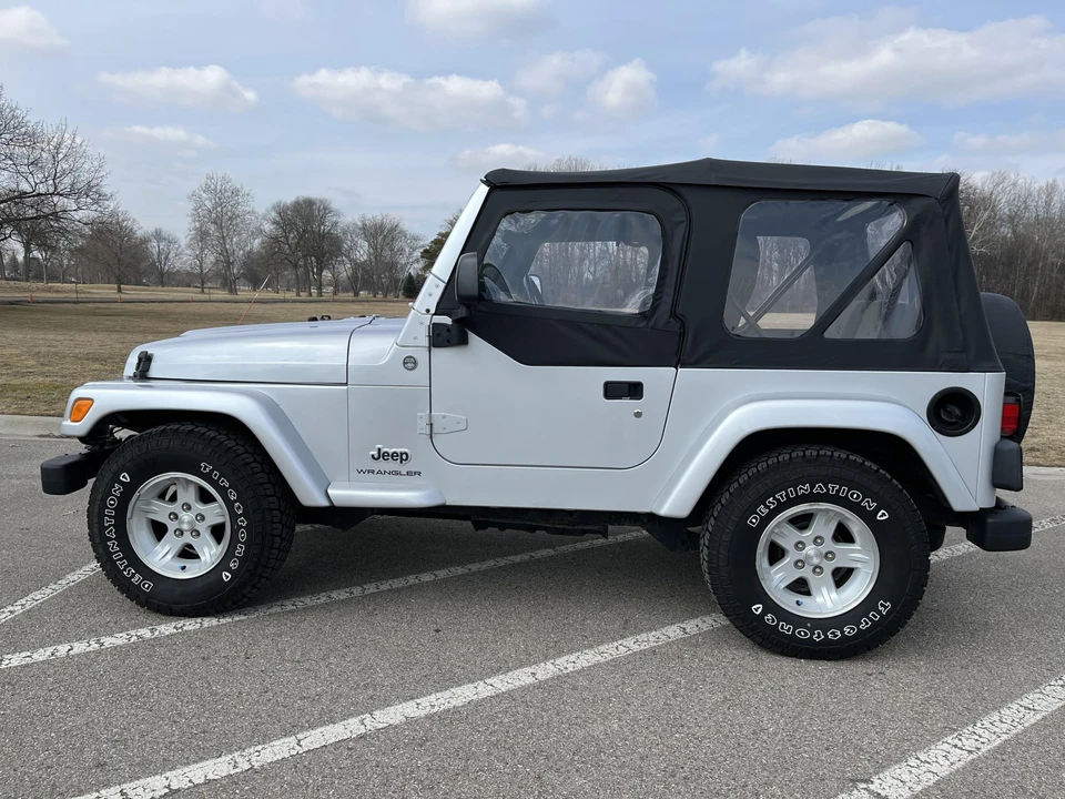 2005 Jeep TJ Wrangler - Image 9 of 31