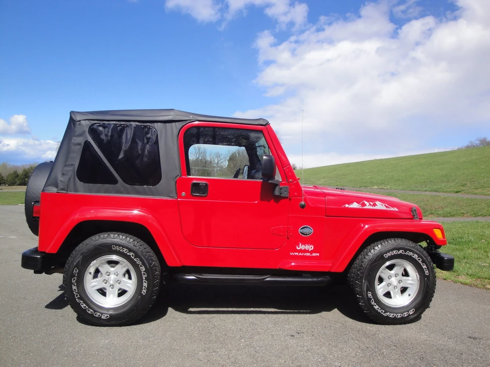 2005 Jeep TJ Wrangler - Image 14 of 31
