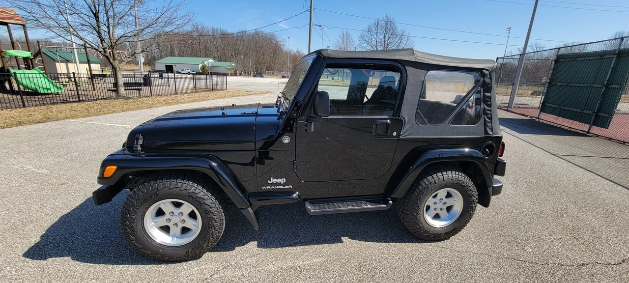 2005 Jeep TJ Wrangler - Image 28 of 31