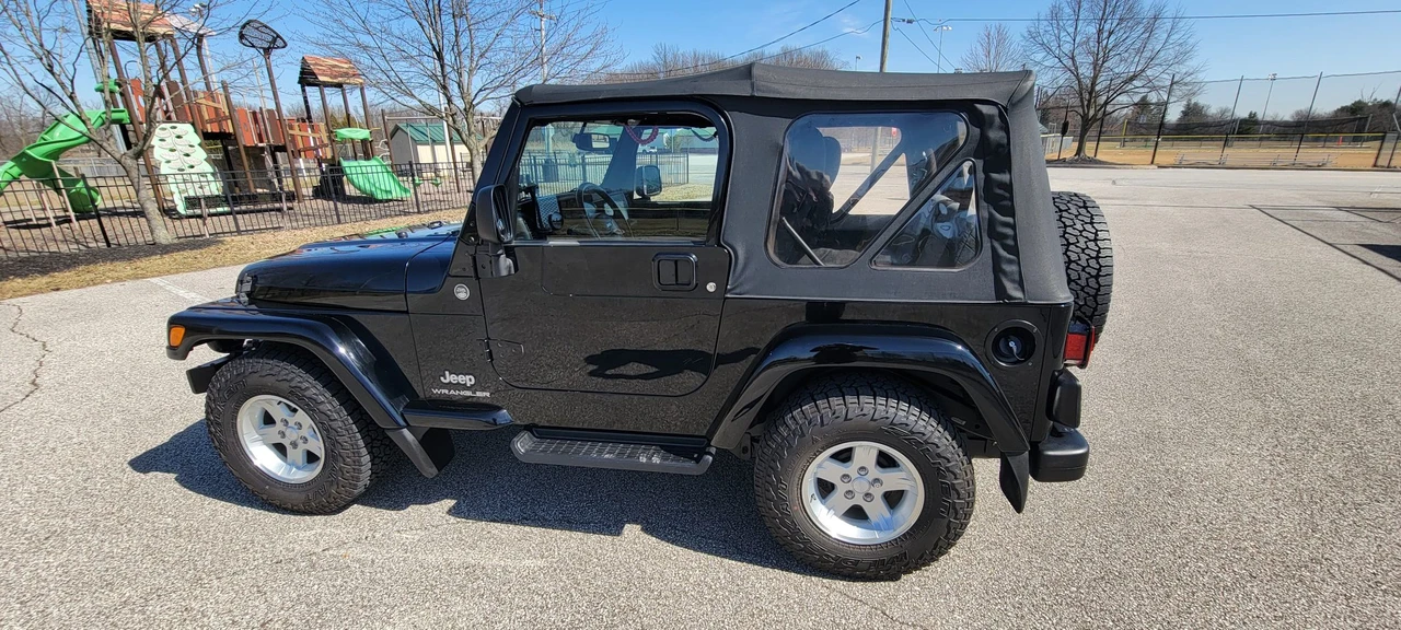 2005 Jeep TJ Wrangler - Image 27 of 31