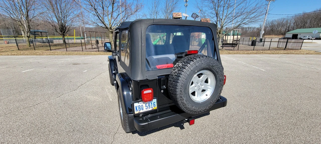 2005 Jeep TJ Wrangler - Image 25 of 31
