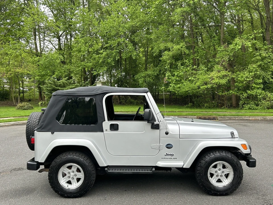 2005 Jeep TJ Wrangler - Image 19 of 31