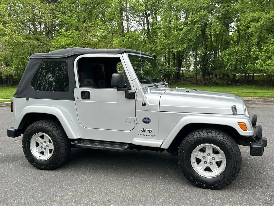 2005 Jeep TJ Wrangler - Image 24 of 31