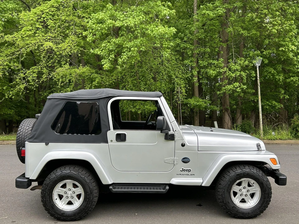 2005 Jeep TJ Wrangler - Image 18 of 31