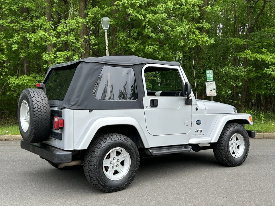 2005 Jeep TJ Wrangler - Image 15 of 31