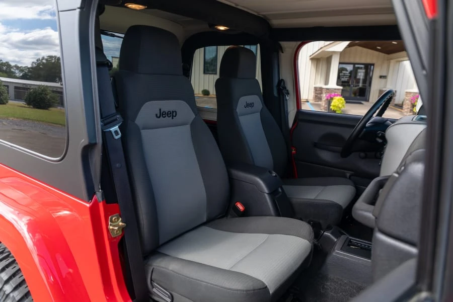 2005 Jeep TJ Wrangler - Image 18 of 26