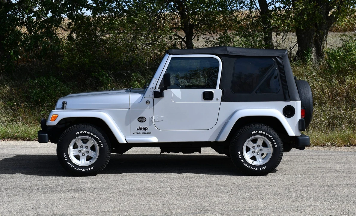 2005 Jeep TJ Wrangler - Image 12 of 31