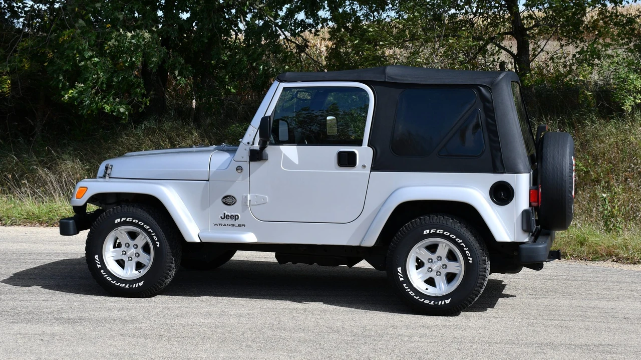 2005 Jeep TJ Wrangler - Image 15 of 31