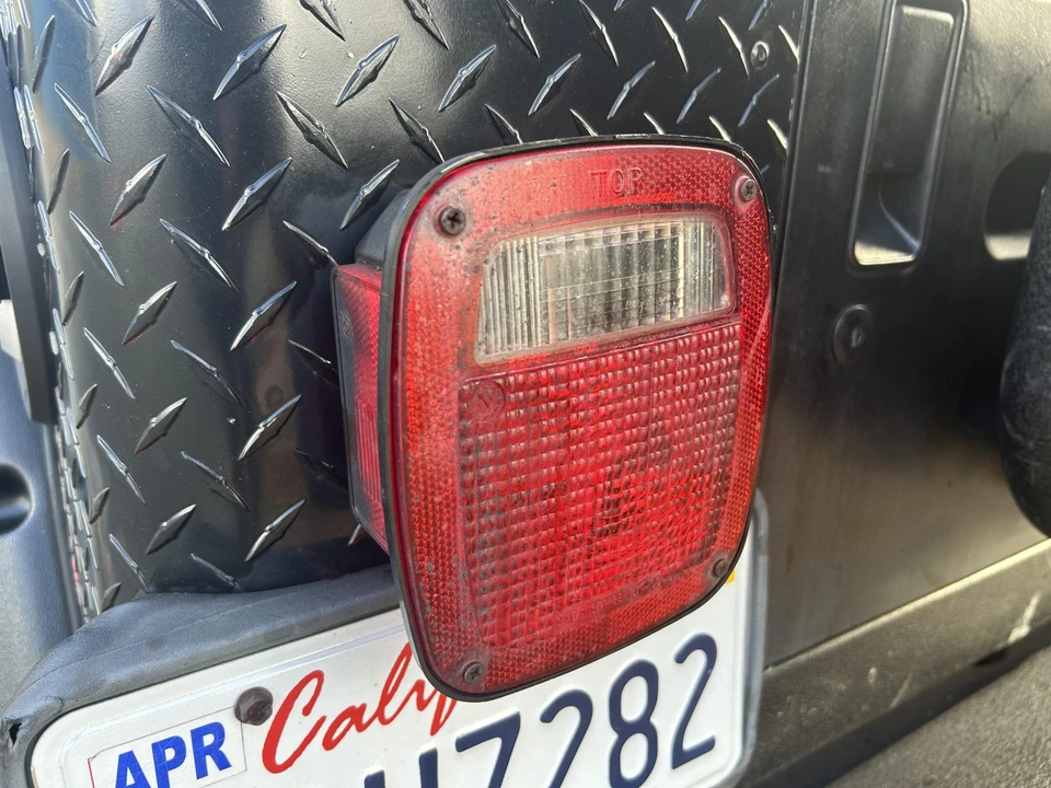 2005 Jeep TJ Wrangler - Image 26 of 31