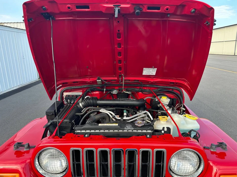 2005 Jeep TJ Wrangler - Image 9 of 15