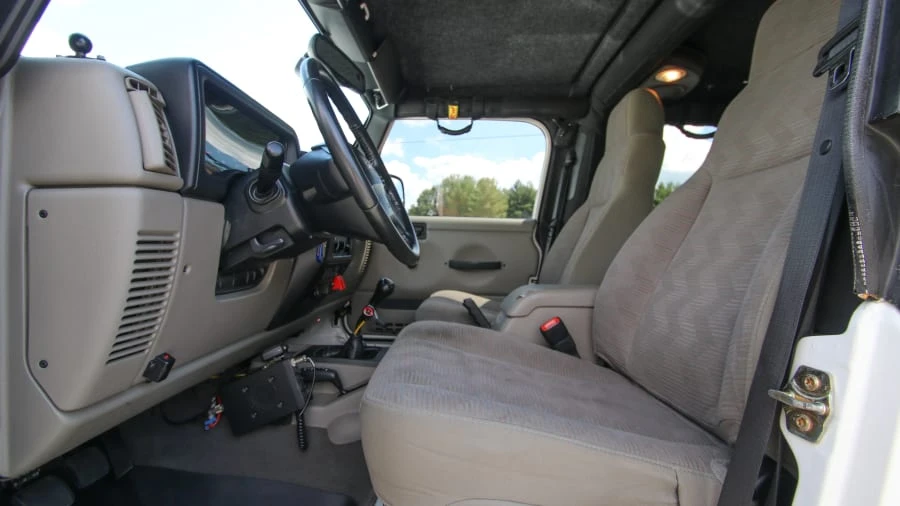 2005 Jeep TJ Wrangler - Image 4 of 31