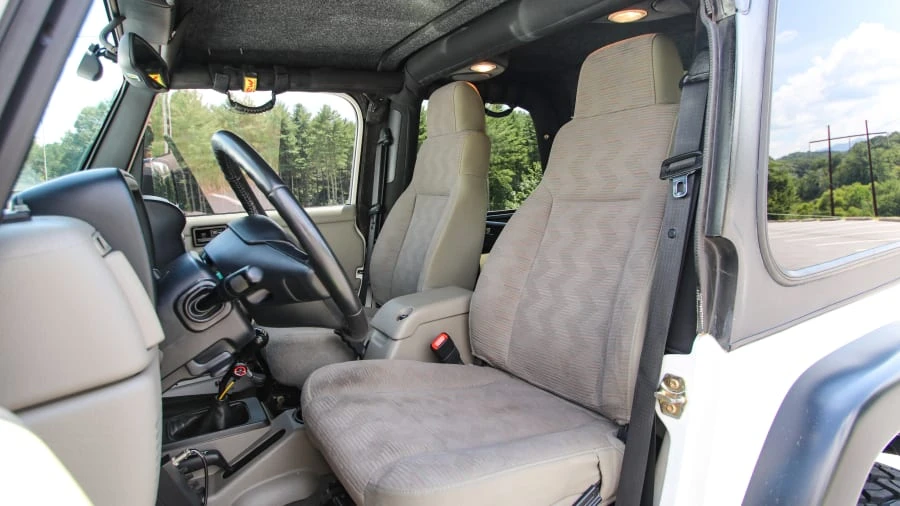 2005 Jeep TJ Wrangler - Image 5 of 31