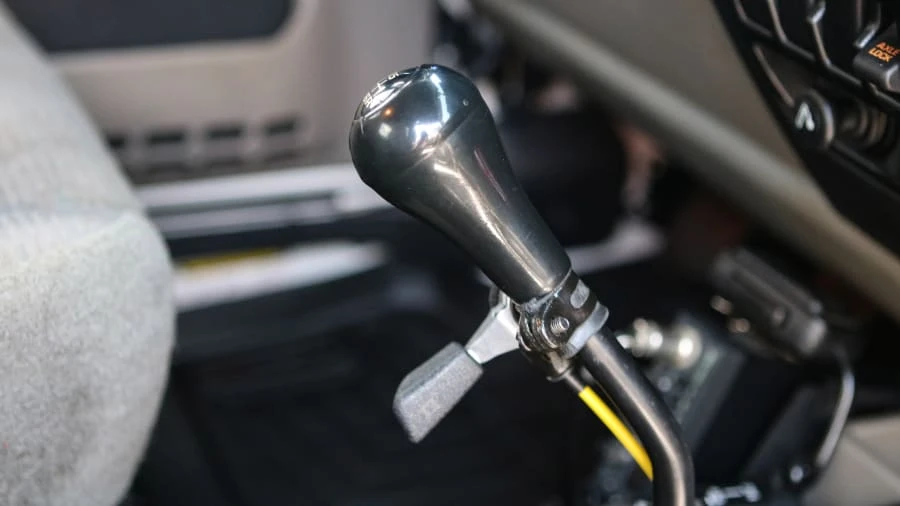 2005 Jeep TJ Wrangler - Image 24 of 31