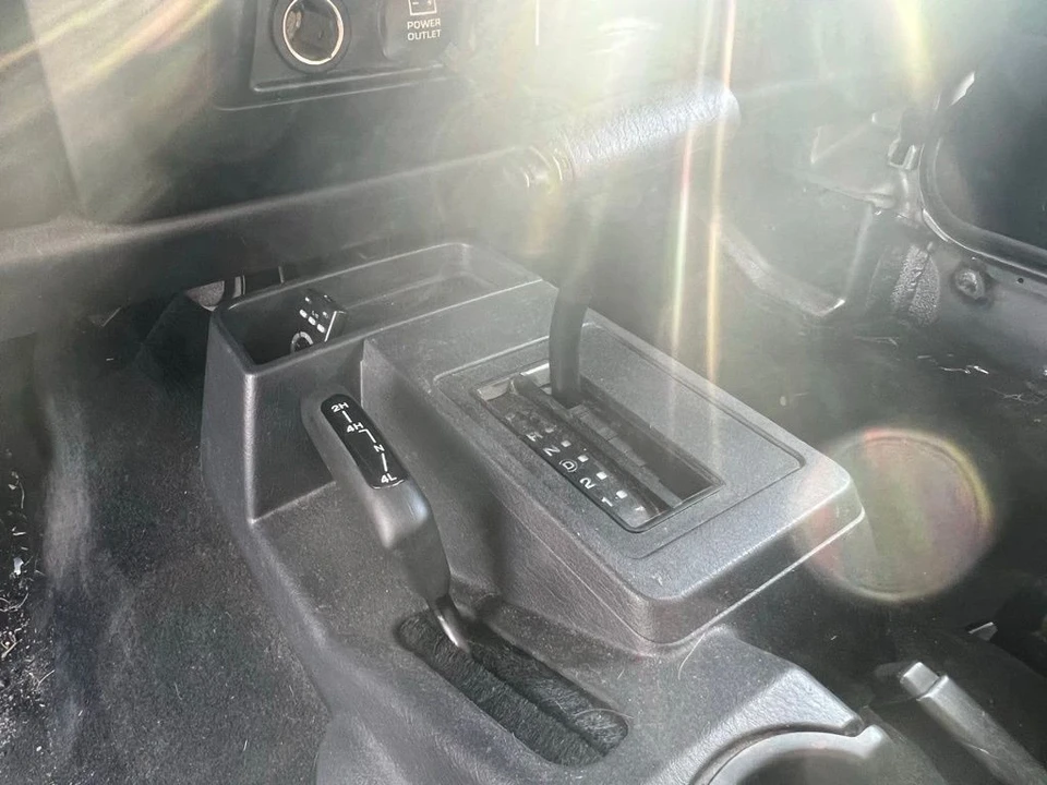 2005 Jeep TJ Wrangler - Image 11 of 12