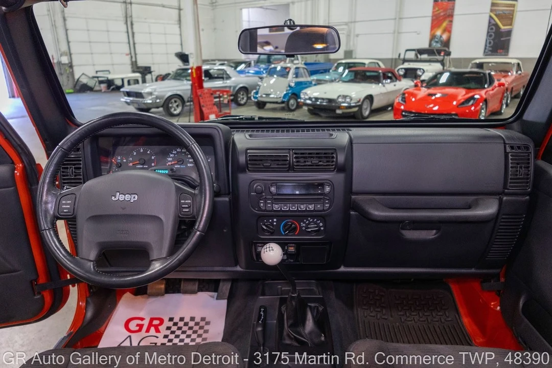 2005 Jeep TJ Wrangler - Image 17 of 31