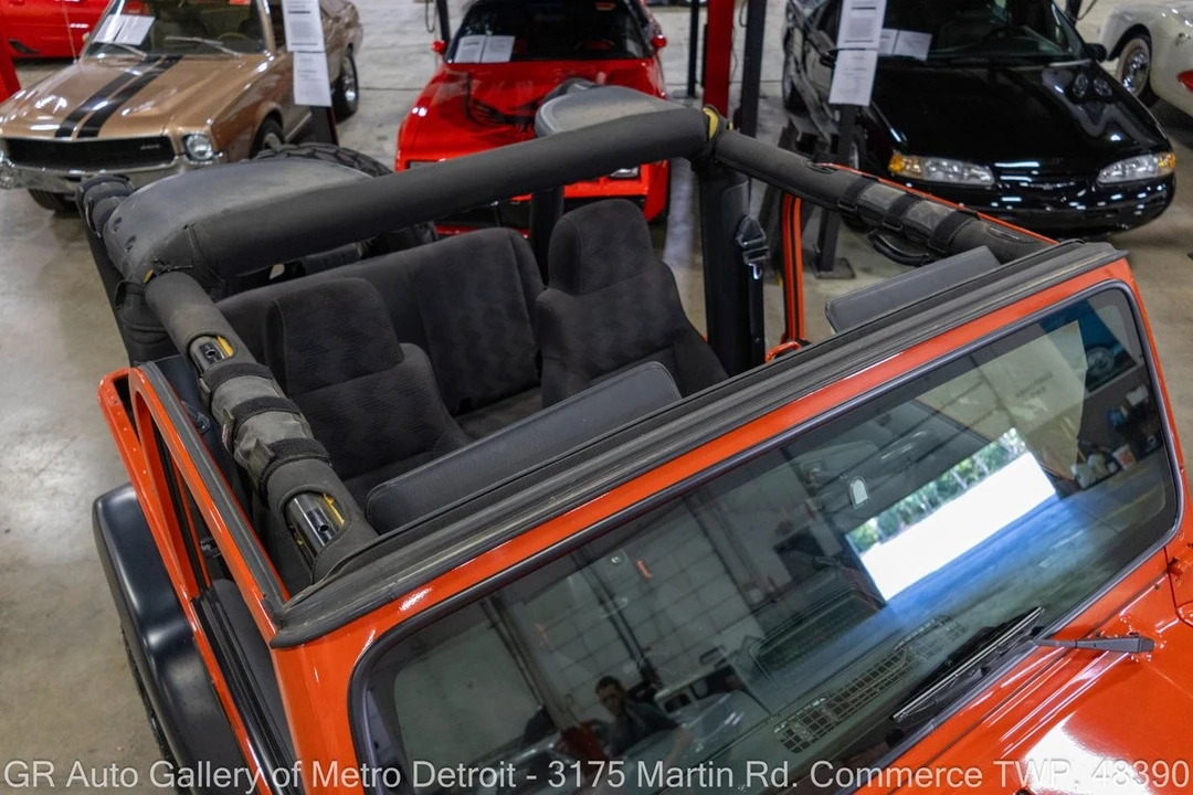 2005 Jeep TJ Wrangler - Image 15 of 31