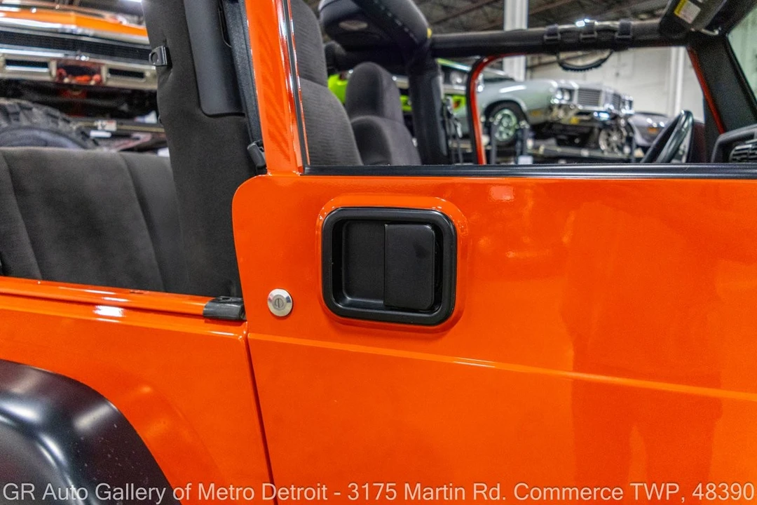 2005 Jeep TJ Wrangler - Image 25 of 31