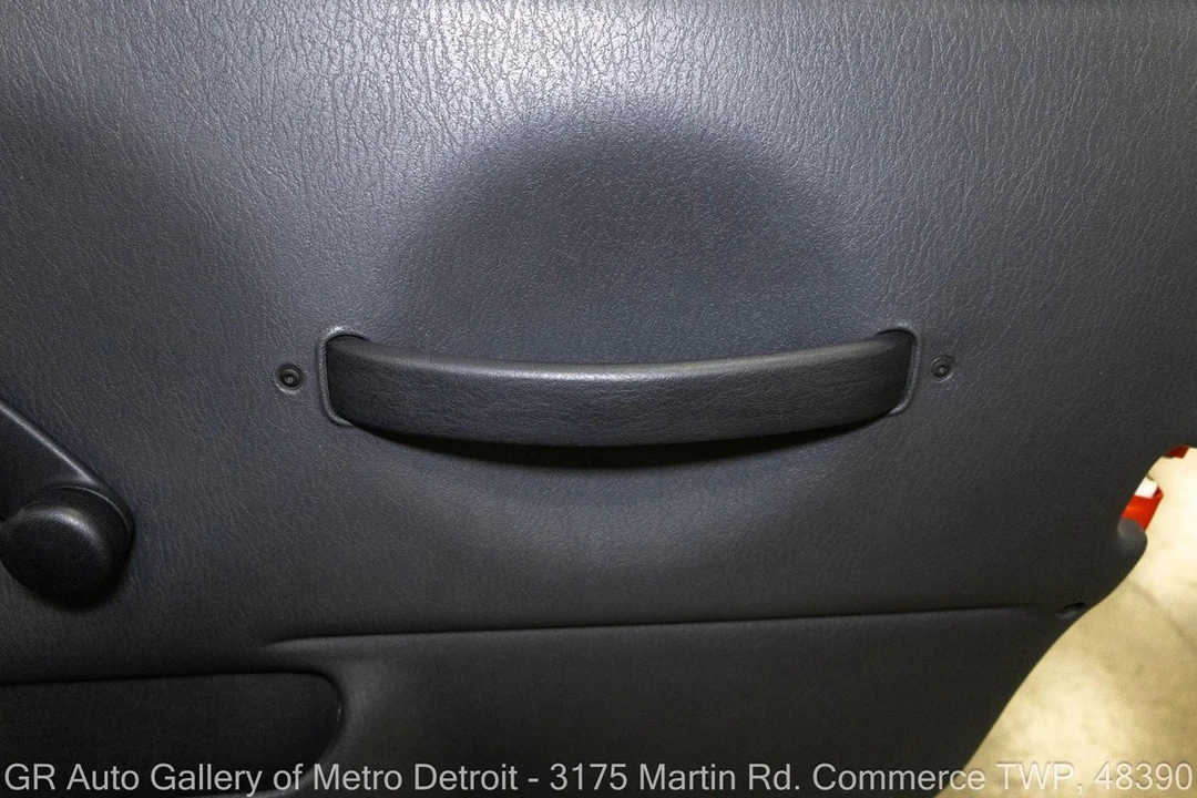 2005 Jeep TJ Wrangler - Image 29 of 31