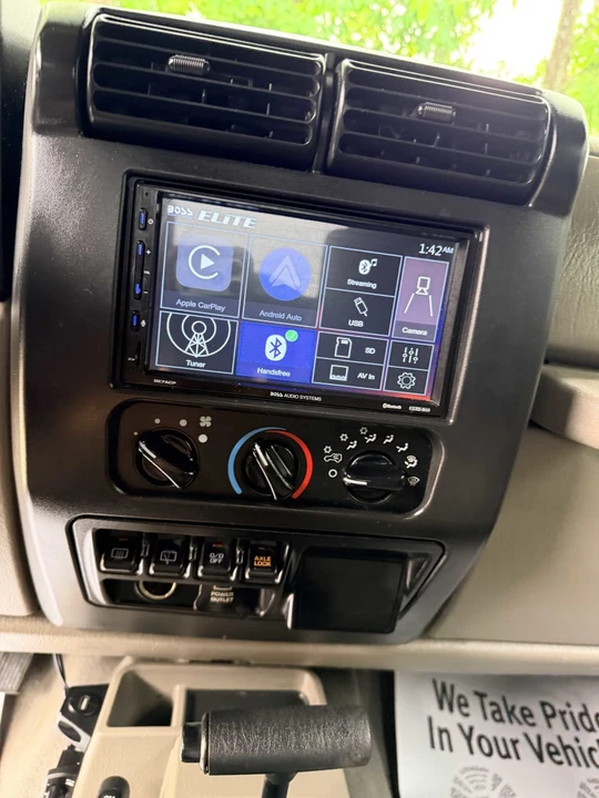 2005 Jeep TJ Wrangler - Image 16 of 21