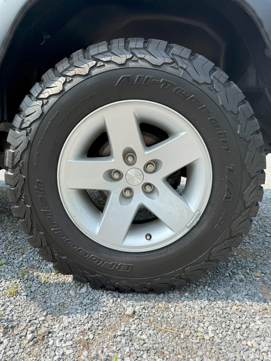 2005 Jeep TJ Wrangler - Image 28 of 31