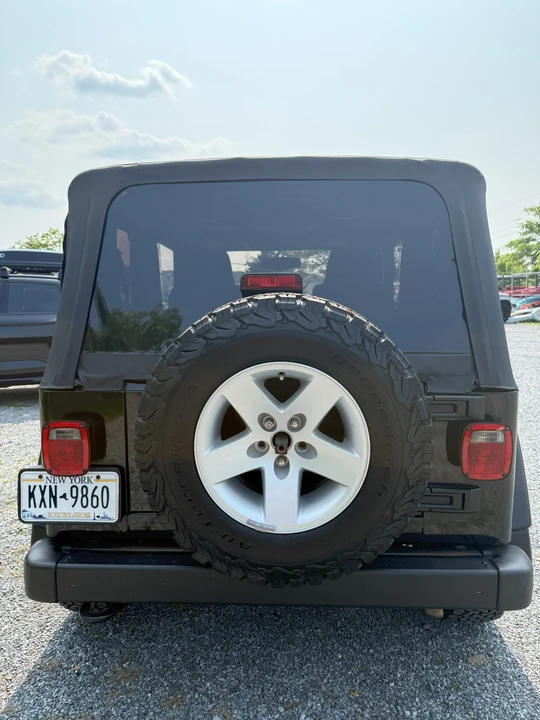 2005 Jeep TJ Wrangler - Image 24 of 31