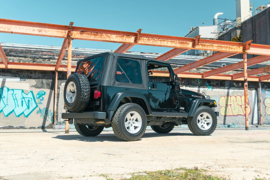 2005 Jeep TJ Wrangler - Image 19 of 31