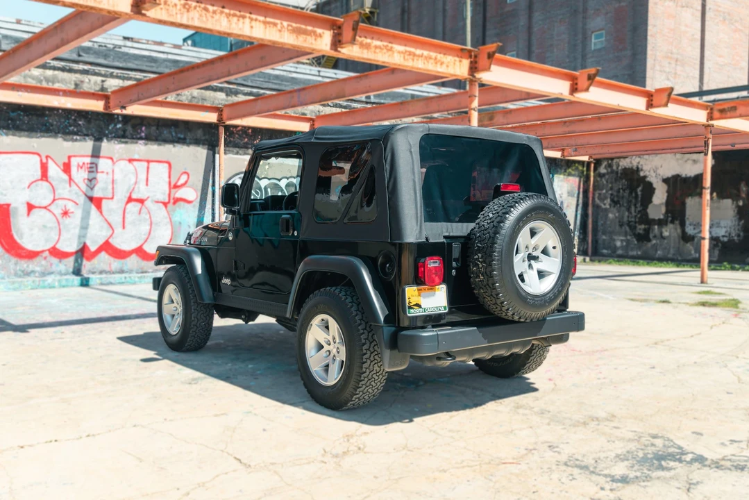 2005 Jeep TJ Wrangler - Image 12 of 31