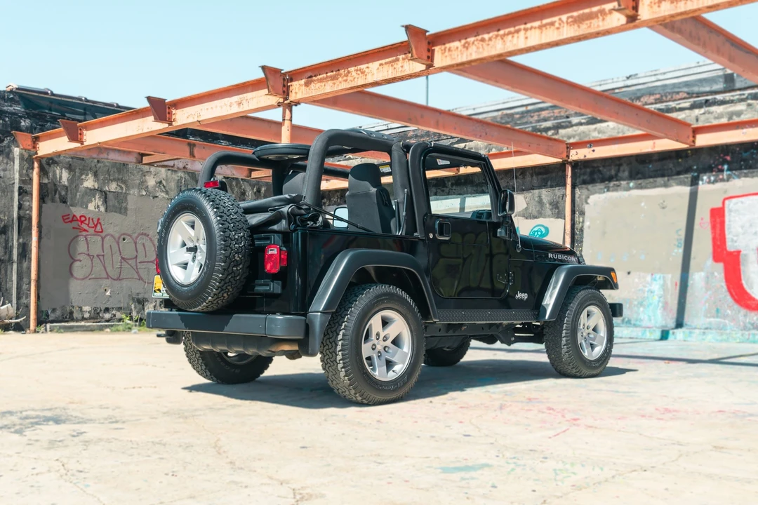 2005 Jeep TJ Wrangler - Image 18 of 31