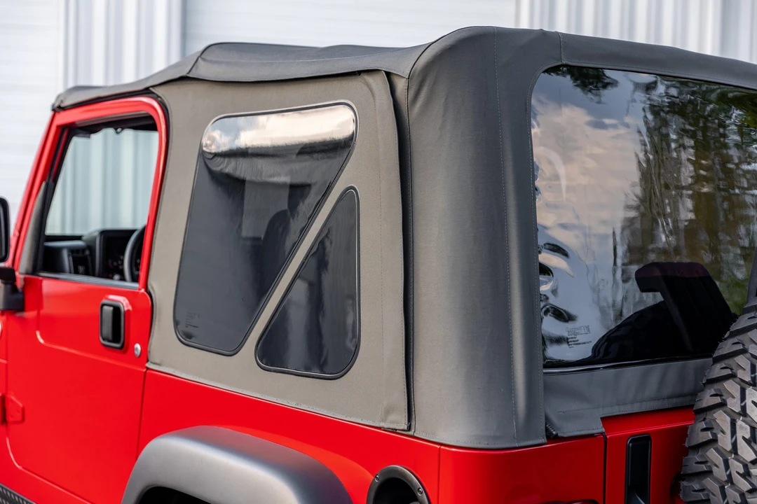 2005 Jeep TJ Wrangler - Image 26 of 31