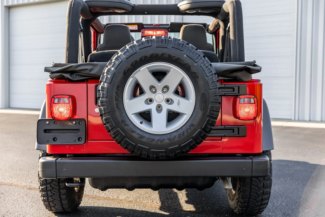 2005 Jeep TJ Wrangler - Image 20 of 31