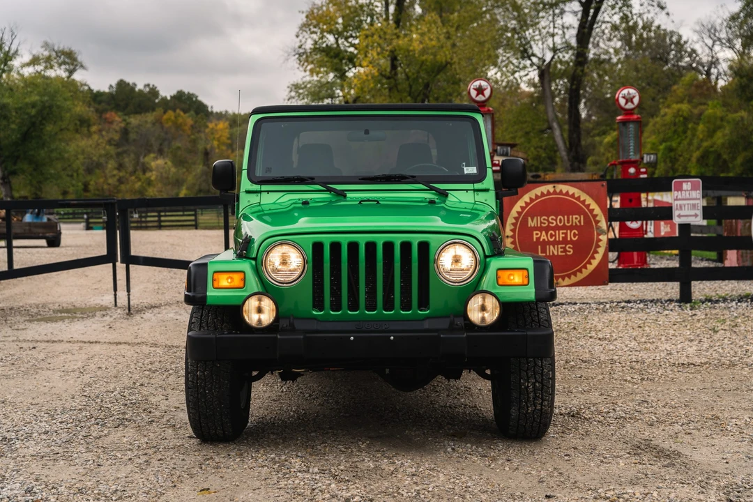 2005 Jeep TJ Wrangler - Image 25 of 31