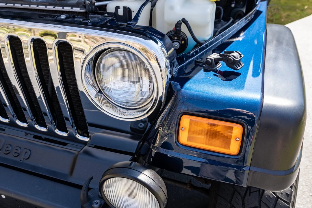 2005 Jeep TJ Wrangler - Image 18 of 31