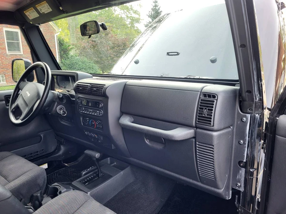 2005 Jeep TJ Wrangler - Image 6 of 12